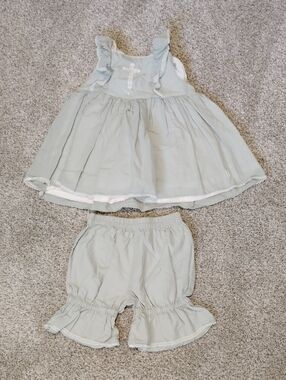 Well Dresses Wolf Easter Cross Set